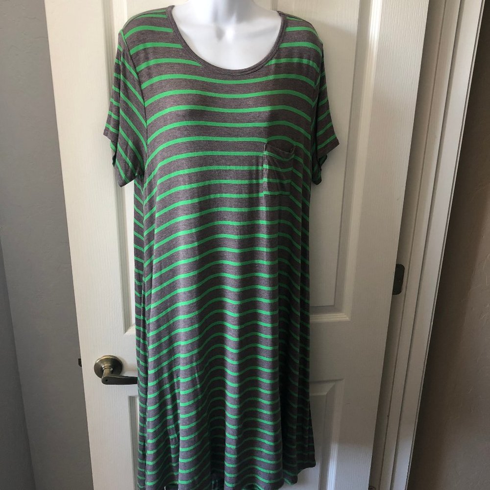 LLR Dark Gray Heathered & Green Carly, EUC